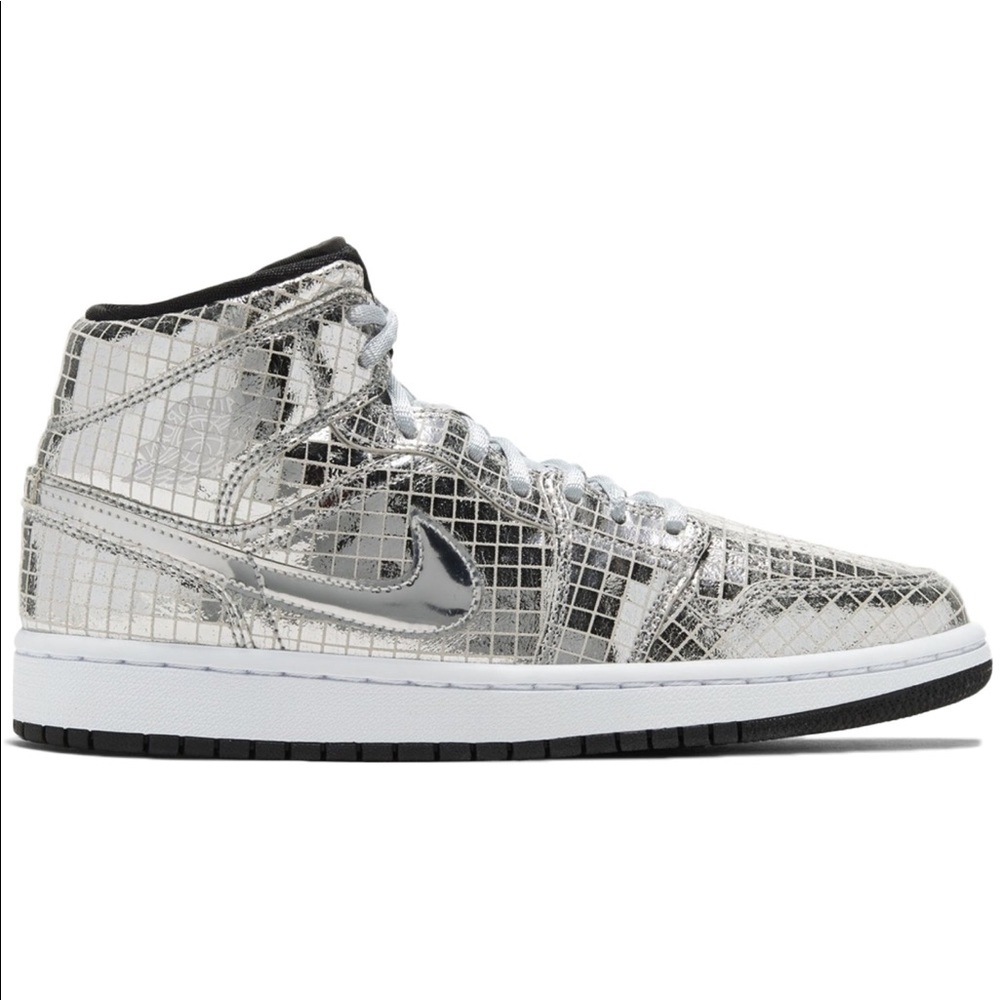 Women’s Jordan 1 Mid SE Disco Metallic Silver
